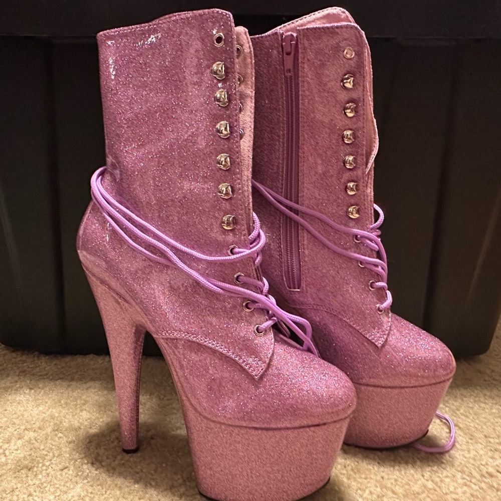 Pleaser lilac glitter boots